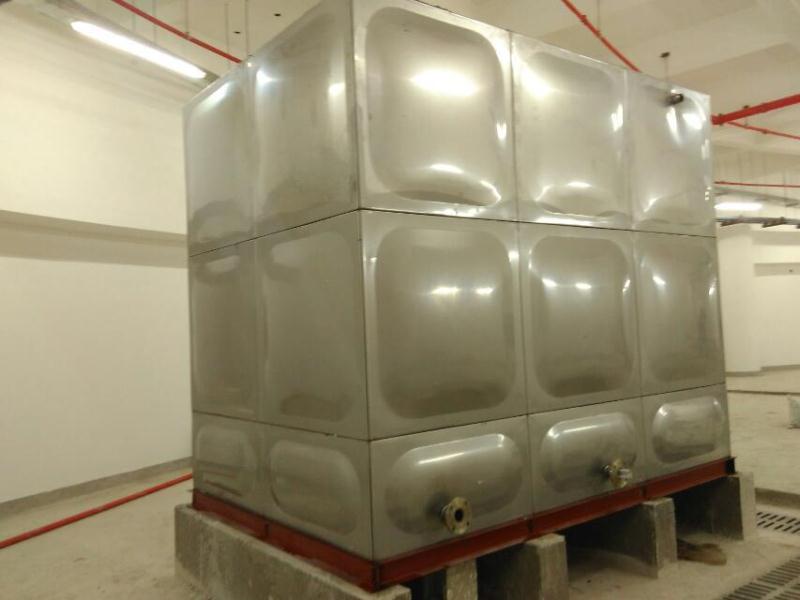 總結正確清洗工業(yè)不銹鋼水箱的步驟是什么