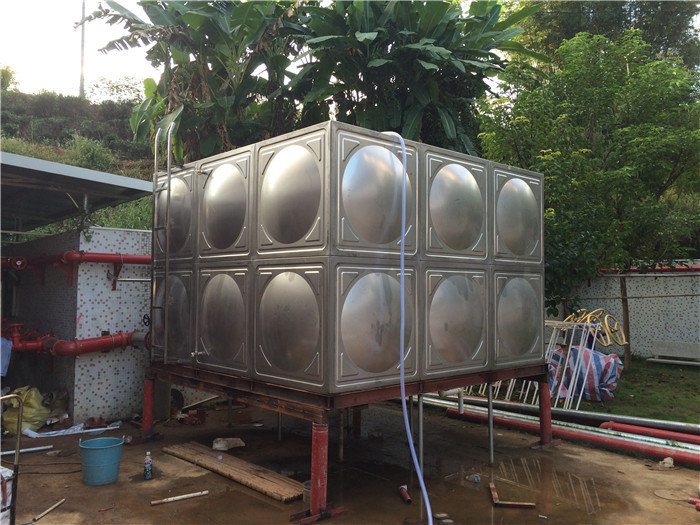 為什么不銹鋼水箱價格高？