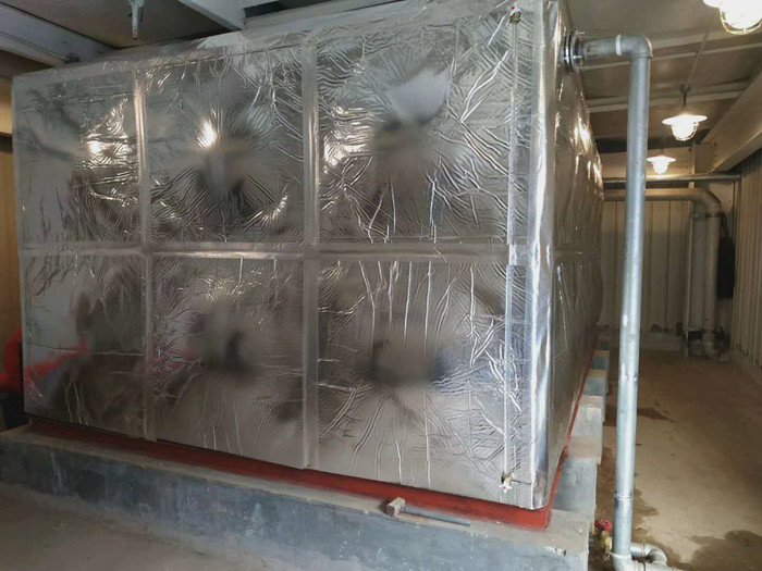 什么是不銹鋼保溫水箱?